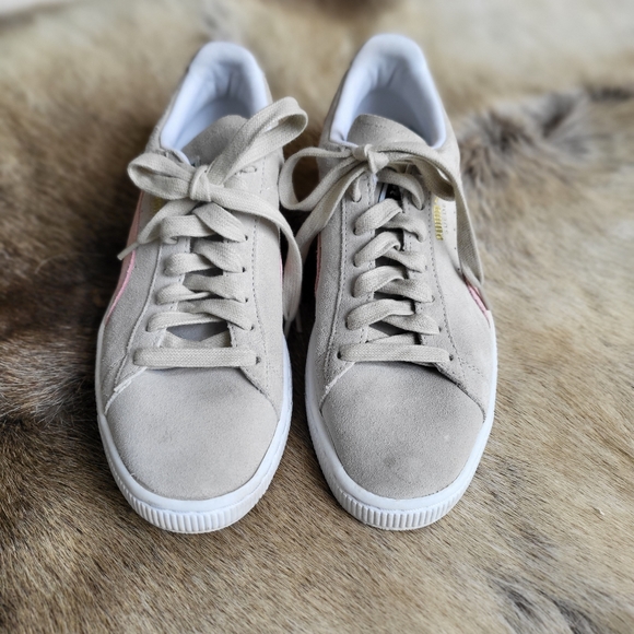 Puma Clyde Pink Stripe Tan Suede Sneakers Size 8.5 - Picture 2 of 9